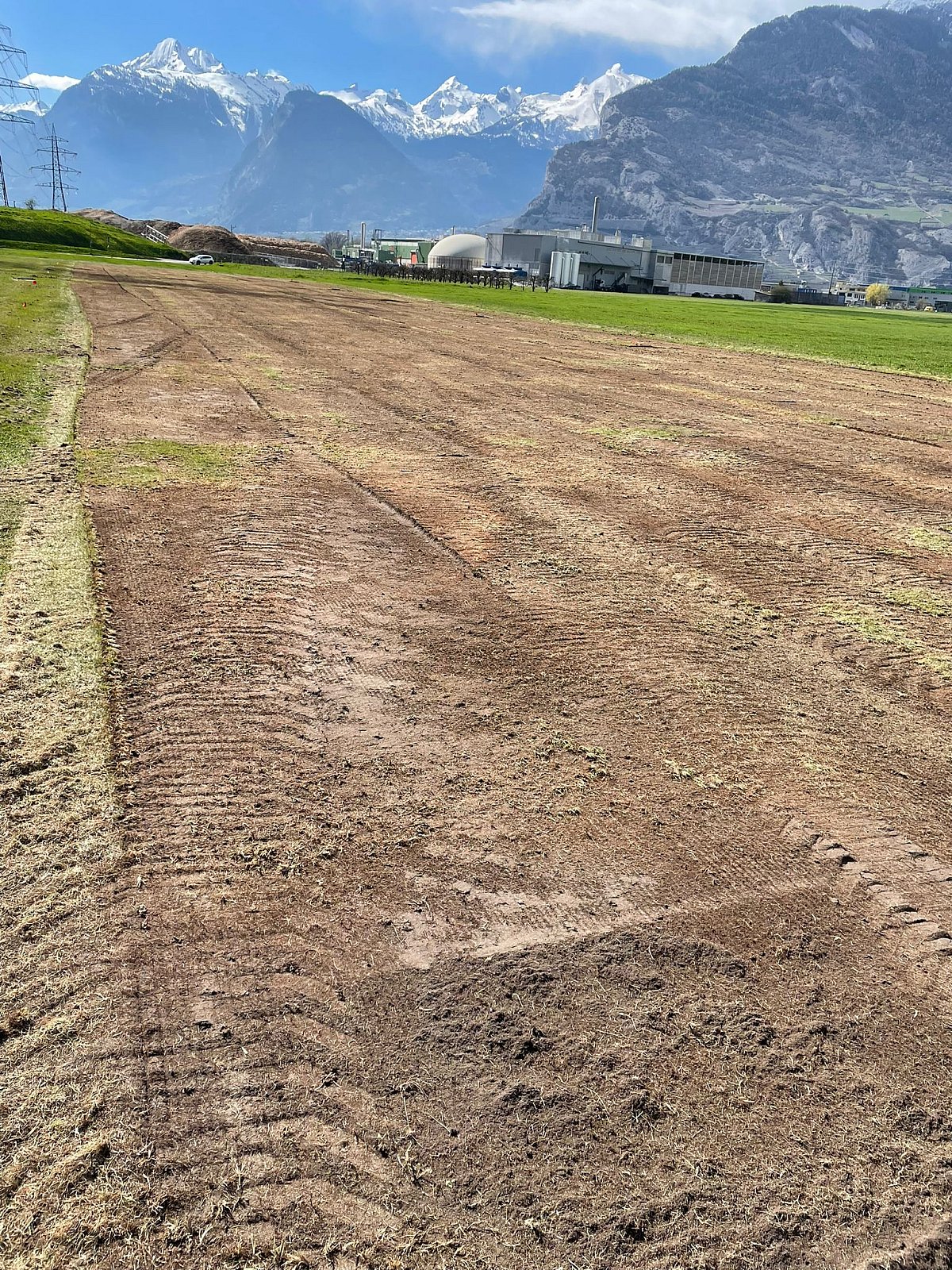 Travaux sur la piste